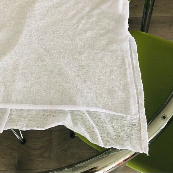 💝(3/$25) project social t • raw hem double v cami tank top - Picture 4 of 7